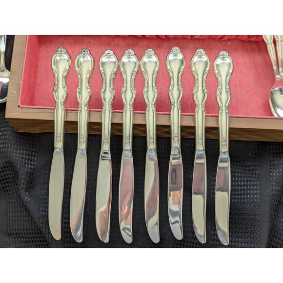 ANTIQUE/VINTAGE WM. ROGERS JULIETTE SILVERPLATE  1953 SVC 8, 50 PIECES! - Picture 10 of 15